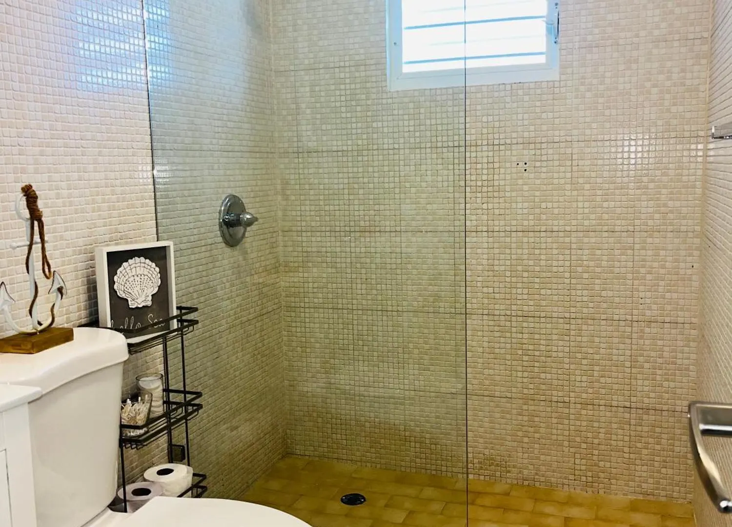 Modern Apt 10 Mnts To Famous Beach Ac Wifi Quebradillas 0*,  Puerto Rico